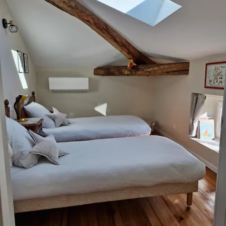 Parc De Coulassy Bed & Breakfast