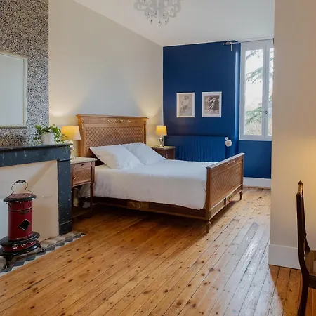 Parc De Coulassy Bed & Breakfast